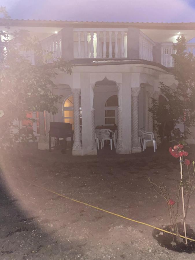 Villa In วัลส์โฮเดอ ภายนอก รูปภาพ