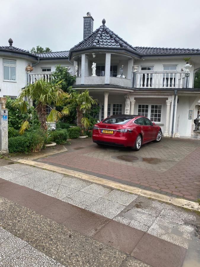 Villa In วัลส์โฮเดอ ภายนอก รูปภาพ
