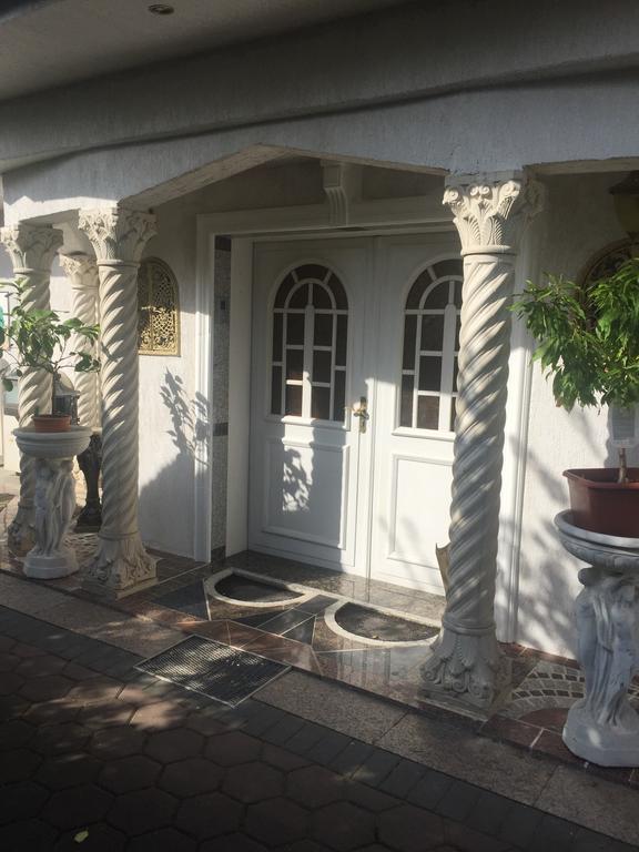 Villa In วัลส์โฮเดอ ภายนอก รูปภาพ
