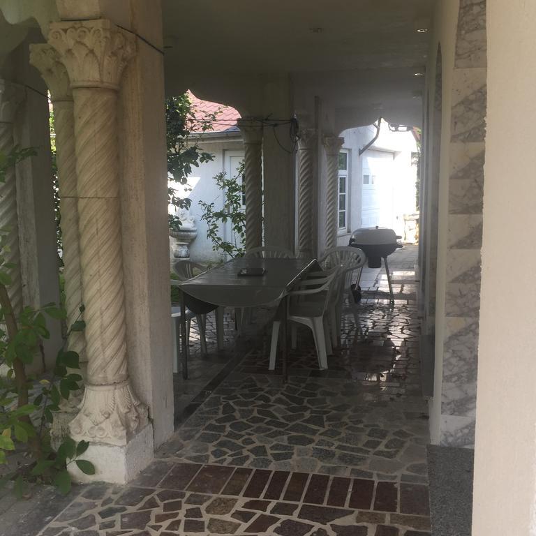 Villa In วัลส์โฮเดอ ภายนอก รูปภาพ